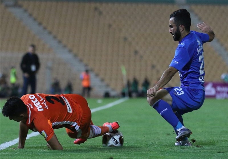 فوتبال ایران-استقلال-سایپا-iran football-esteghlal-saipa