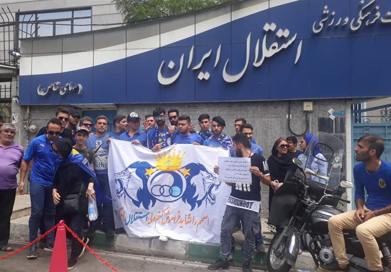 فوتبال ایران-استقلال-iran football-esteghlal