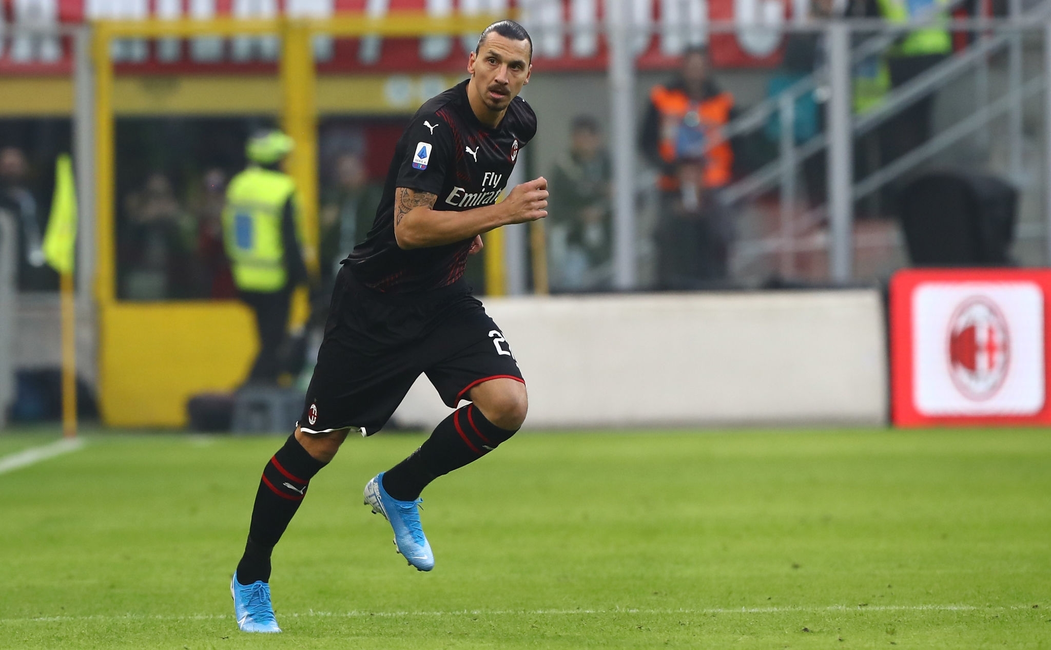 میلان-سری آ-ایتالیا-Milan-سوئد-Serie A