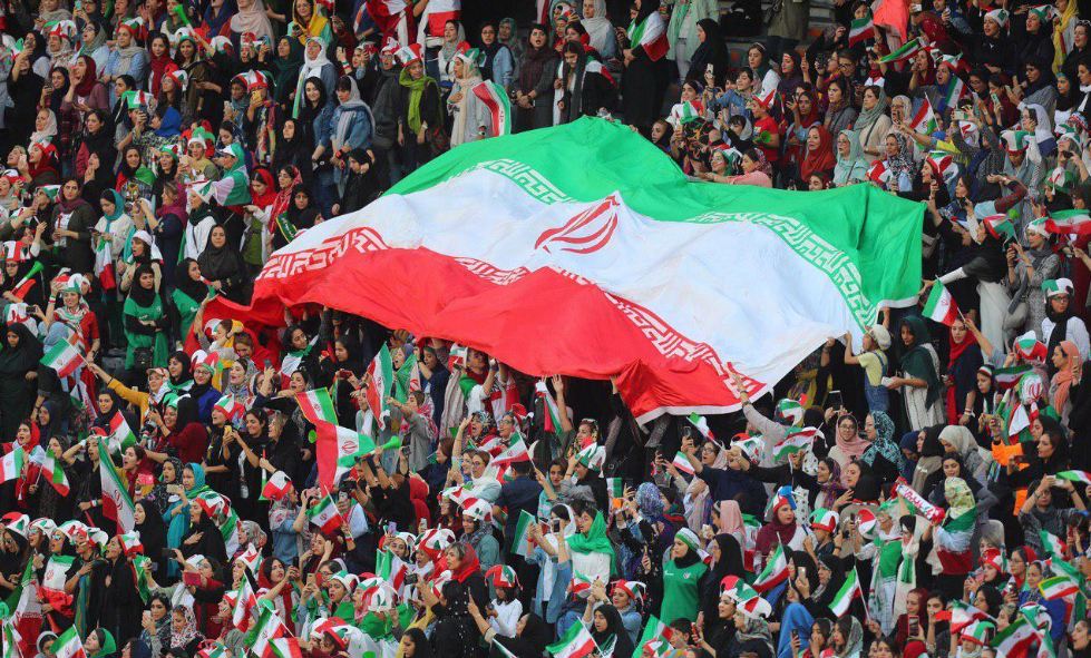 تیم ملی فوتبال ایران-حضور بانوان ایرانی در ورزشگاه-iran national football team-Iranian women watch football at stadium